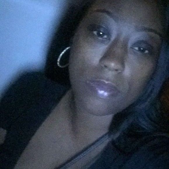 Meet your Posher, Raynette - Picture 1 of 1